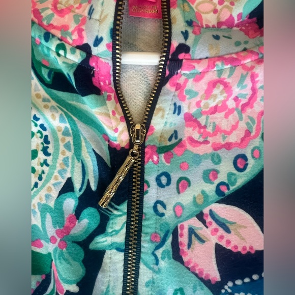 Lilly Pulitzer popover. Large - Picture 3 of 3